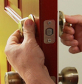 Chicago locks and Locksmiths change door lock in chicago, il